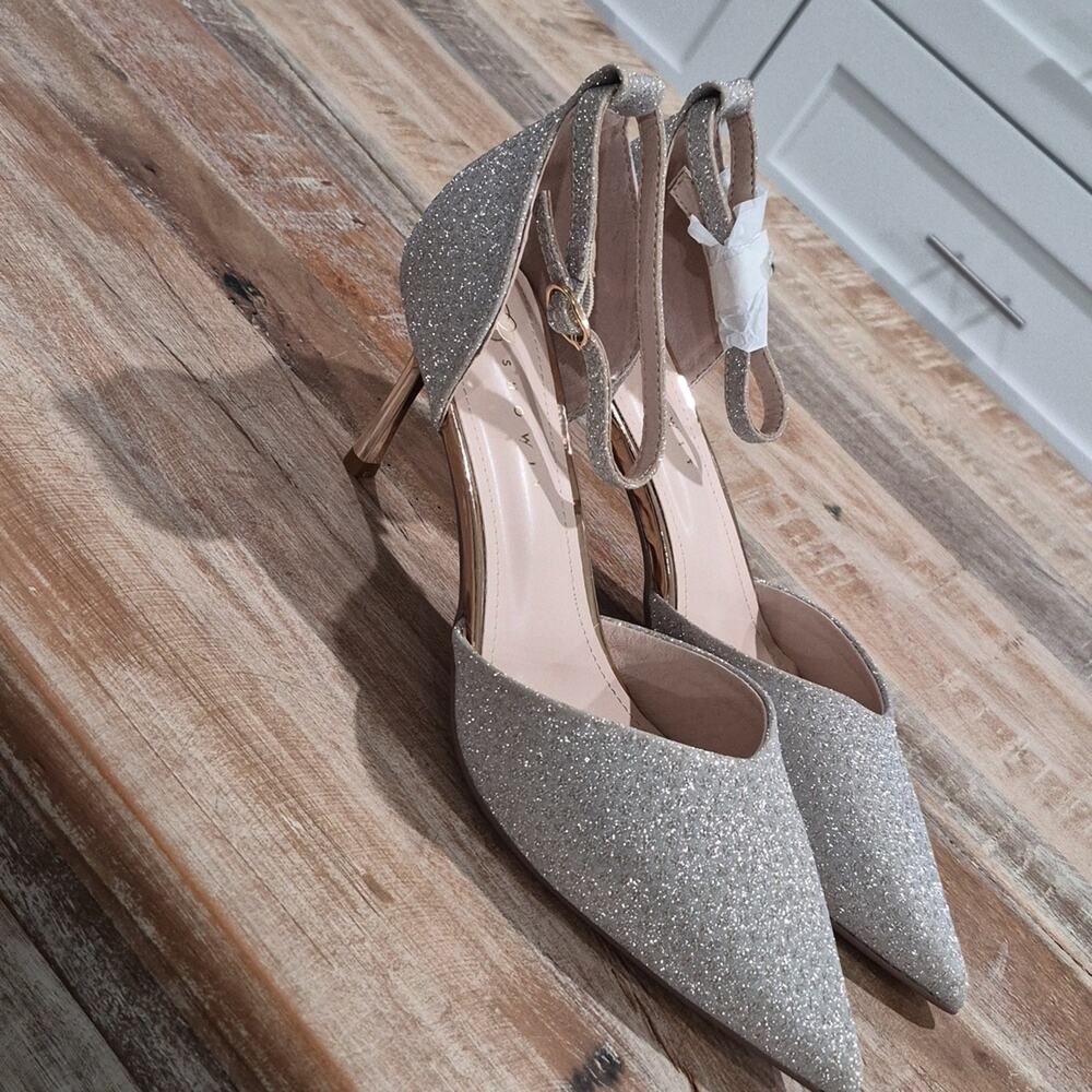 Showit Pointed Toe Pumps Elegant Glittery Golden Tone Heels Size 40/US 8.5/9new
